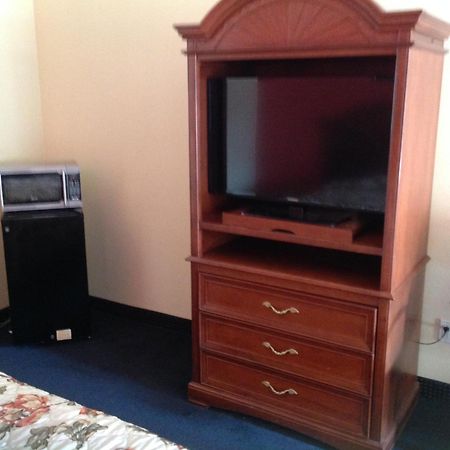 Executive Inn & Suites Shepherd 外观 照片