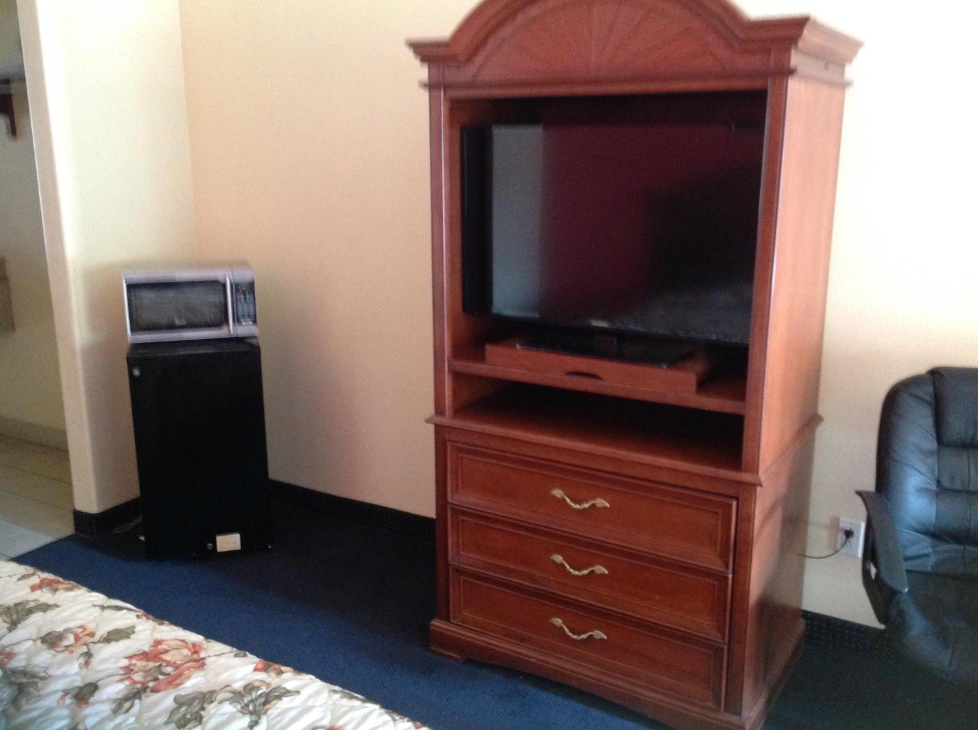 Executive Inn & Suites Shepherd 外观 照片