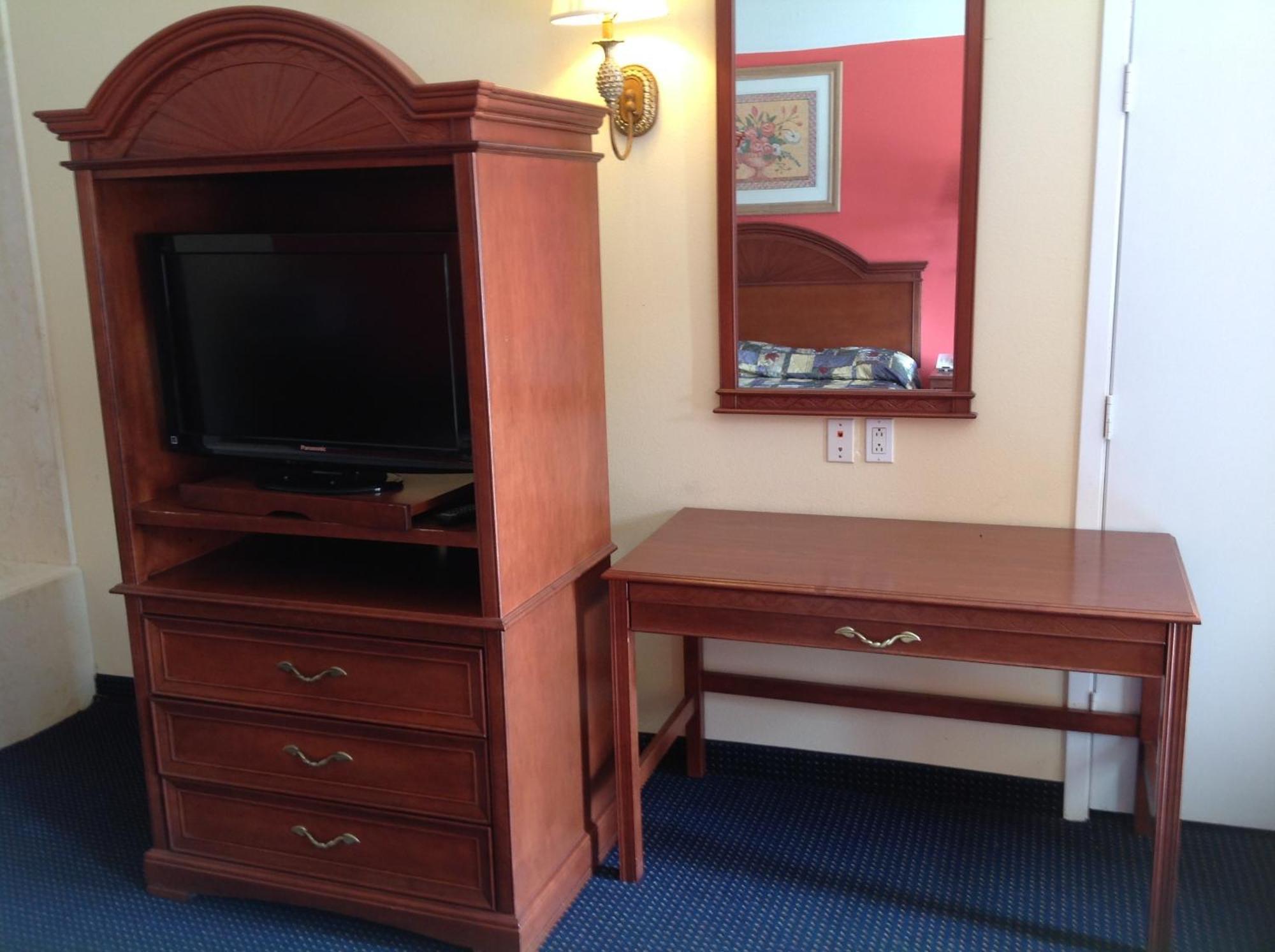 Executive Inn & Suites Shepherd 外观 照片