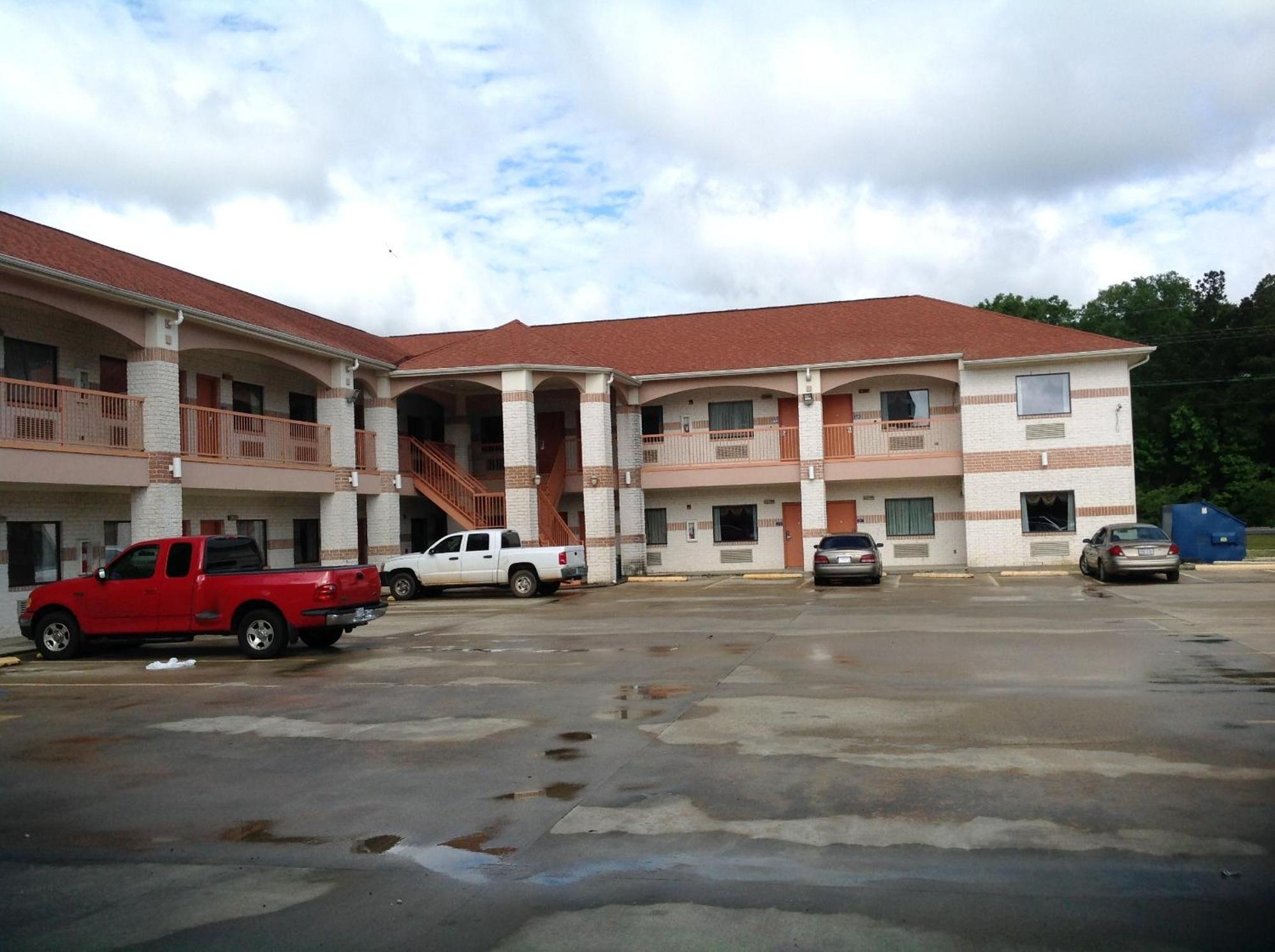 Executive Inn & Suites Shepherd 外观 照片